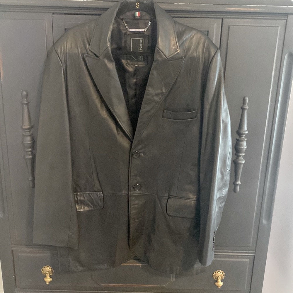 Knoles & Carter Genuine Leather Jacket. Great condition!